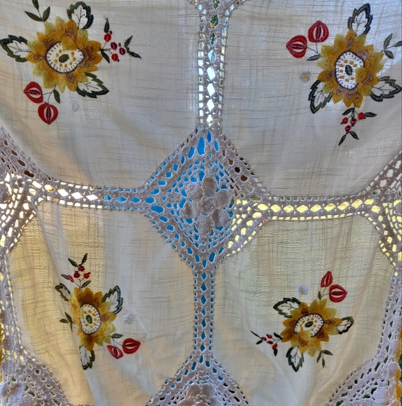 Handmade Crochet Embroidered Table Runner Pattern 37 in L x 37 in W Cream Topper - Picture 2 of 8